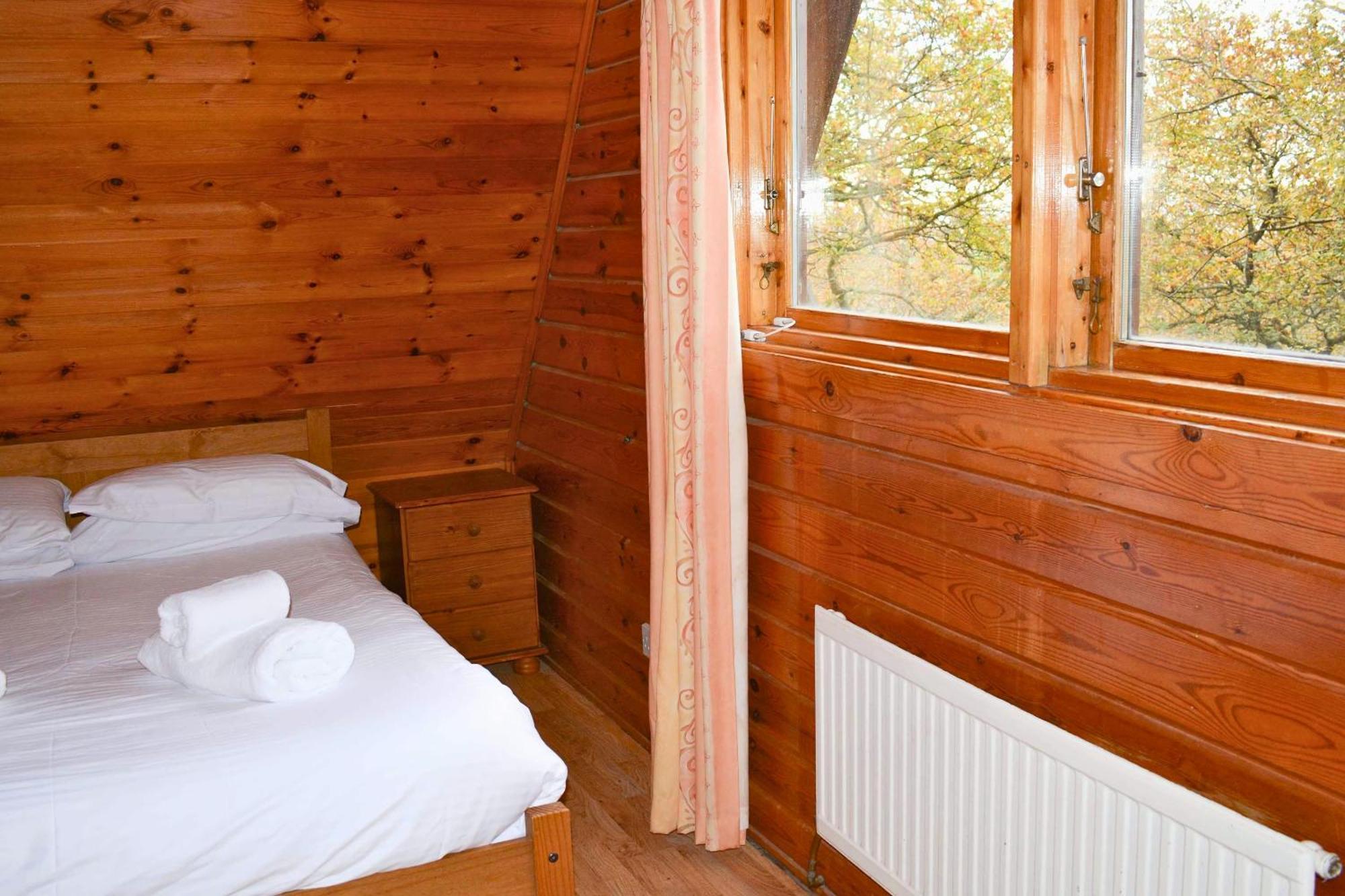 Peaceful Cowslip Lodge - Finlake Spa Resort In Devon Chudleigh Exterior photo